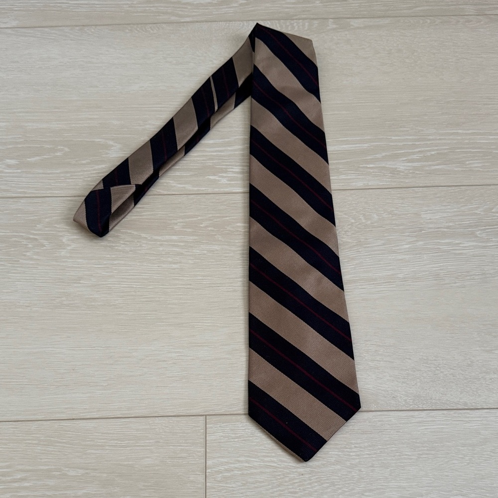 ✨ Bert Pulitzer Tan and Dark Blue Striped Men's Silk Tie